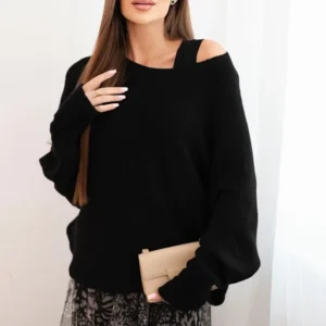 Moteriškas su vilnoniu megztiniu ir viskozine suknele