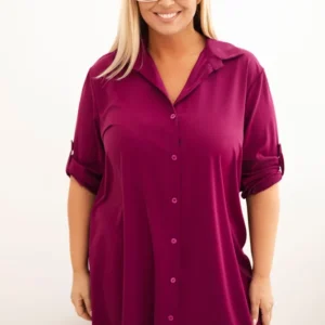 Moteriška marškininė suknelė Plus Size su ilgesniu nugaros dalimi ir pasukamomis rankovėmis tamsiai