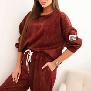 Moteriškas oversize džemperių iš viskozės su nudegimo efektu