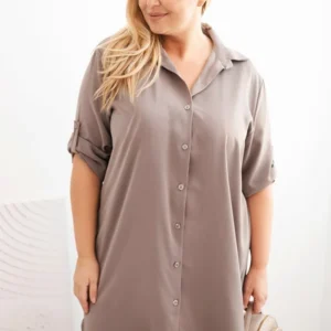 Moteriška marškininė suknelė Plus Size su ilgesniu nugara ir suktelėtais rankovėmis fango