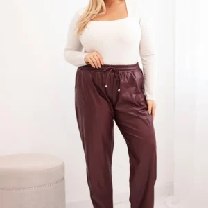 Moteriškos Plus Size šiltos ekoskinos kelnės su aukštu liemeniu bordinės