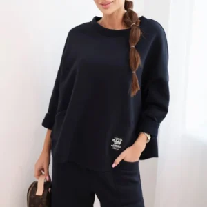 Moteriškas treningo iš storesnio audinio su plačiomis kelnių kojomis granatinis