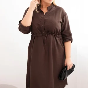 Moteriška viskozinė suknelė Plus Size su mygtukais ir raišteliu liemenyje