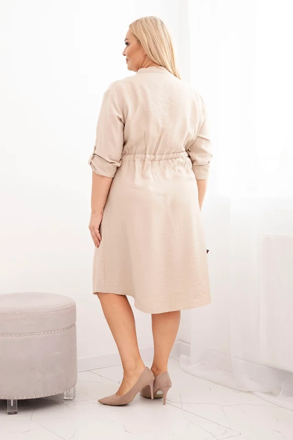 35968_2 Moteriška suknelė iš viskozės Plus Size su mygtukais ir raišteliu liemenyje bežinė - Image 3