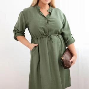 Moteriška viskozinė suknelė Plus Size su mygtukais ir juosmeniu rišimu khaki