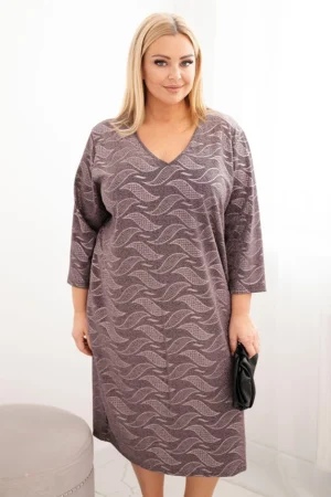 Dydžiuji suknelė iš žoržeto Plus Size su V formos iškirpte fango