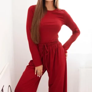 Moteriškas iš viskozės su palaidine ir plačiomis kelnėmis