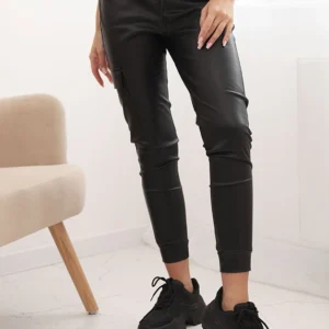 Moteriškos ekoskininės kelnės su kišenėmis ir raišteliu juosmenyje