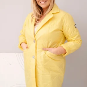 Moteriška Plus Size pūkinė striukė su dekoratyviniais mygtukais ir apykakle