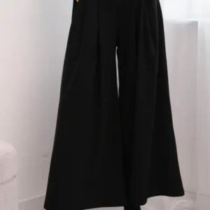 Moteriški kelnės su plačiomis kojomis ir dirželiu