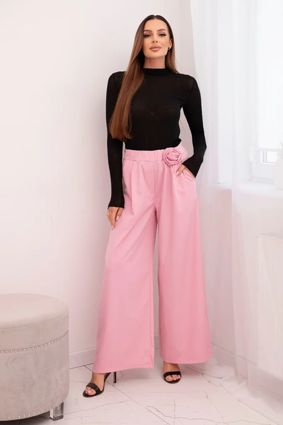 36741_1 Moteriškos elegantiškos kelnės su plačiais klešniais ir dekoratyvine gėle cukrinis - Image 2