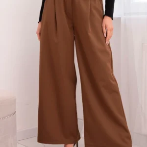 Moteriškos elegantiškos kelnės su plačia kojine ir dekoratyvine gėle šviesiai