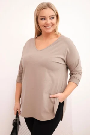 Moteriška medvilninė bluzonė Plus Size su V formos iškirpte ir suvalkytu rankovėmis fango
