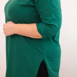 Moterska medvilninė bluzonė Plus Size su V formos iškirpte ir pasukama rankove tamsiai