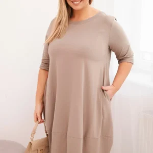 Moterski baweginis suknelė Plus Size su apvartu rankovėmis ir kišenėmis fango.