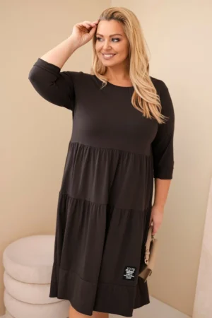 Moteriška medvilninė suknelė Plus Size su volanais ir pasukta rankove
