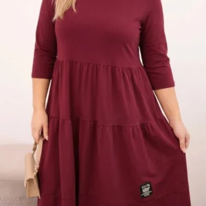 Moteriška medvilninė suknelė Plus Size su volanais ir pasukta rankove