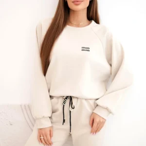 Moteriškas iš viskozės su džemperiu ir kelnėmis bežinis