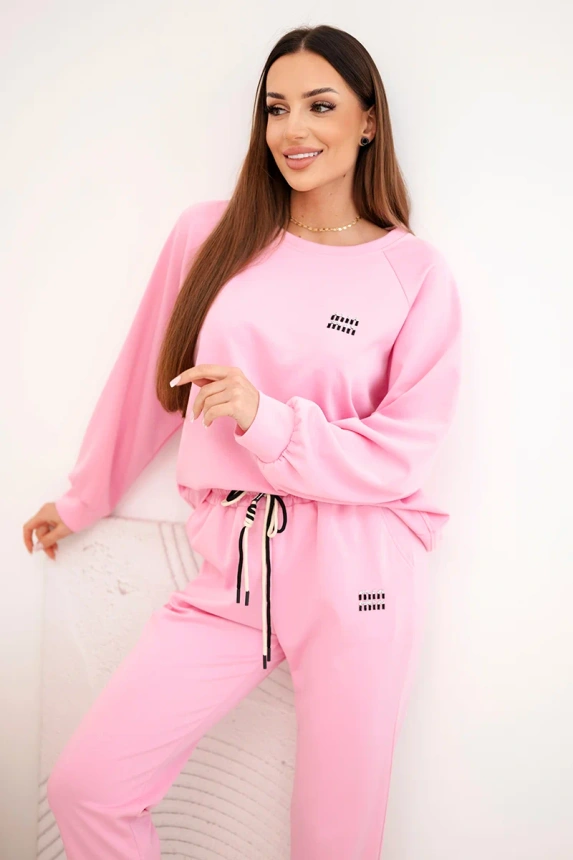 36879_3 Moteriškas iš viskozės su švarku ir kelnėmis šviesiai