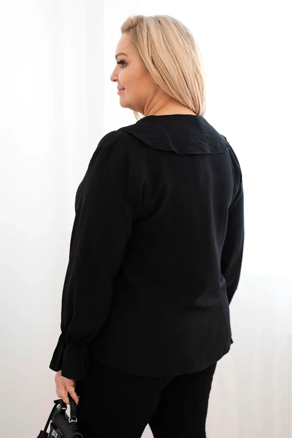 37026_2 Moteriška vizkozės bluzonė Plus Size su volanu ir dekoratyvine segtuku - Image 3