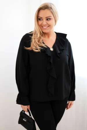 Moteriška vizkozės bluzonė Plus Size su volanu ir dekoratyvine segtuku