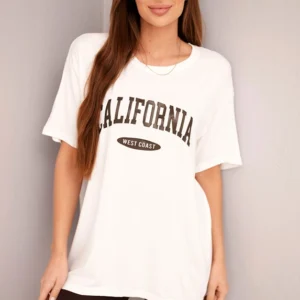 Moteriškas su laisva palaidine ir prigludusiomis šortais ecru +