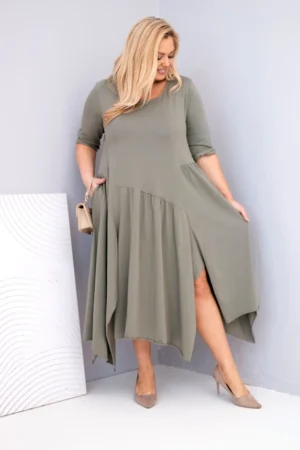 Moteriška medvilninė suknelė Plus Size su asimetrine apačia khaki