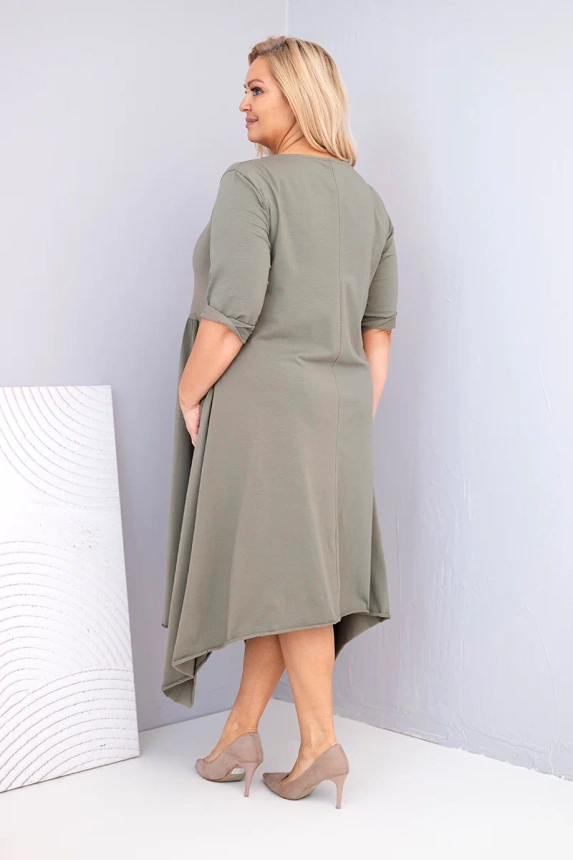 37418_2 Moteriška medvilninė suknelė Plus Size su asimetrine apačia khaki - Image 3
