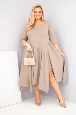 Moteriška medvilninė suknelė Plus Size su asimetrišku apačiu fango
