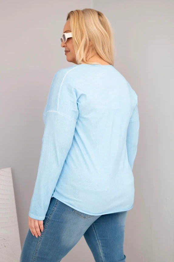 37733_2 Moteriška bluzka Plus Size su V formos iškirpte ir ilgesniu nugara - Image 3