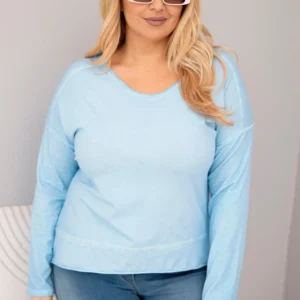 Moteriška bluzka Plus Size su V formos iškirpte ir ilgesniu nugara