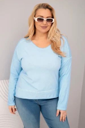 Moteriška bluzka Plus Size su V formos iškirpte ir ilgesniu nugara