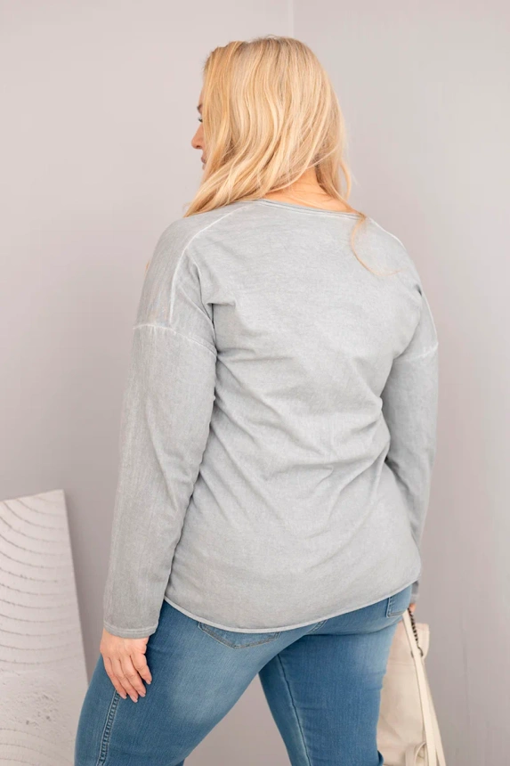 37734_2 Moteriška Plus Size marškinėliai su V formos iškirpte ir ilgesne nugarėle - Image 3