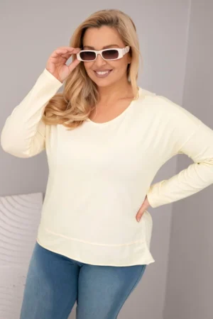 Moteriška bluzonė Plus Size su V formos iškirpte ir ilgesne nugara
