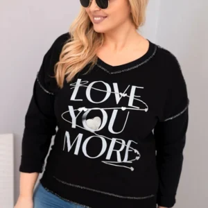 Moteriška Plus Size marškinėliai su užrašu Love You More suplėšyti