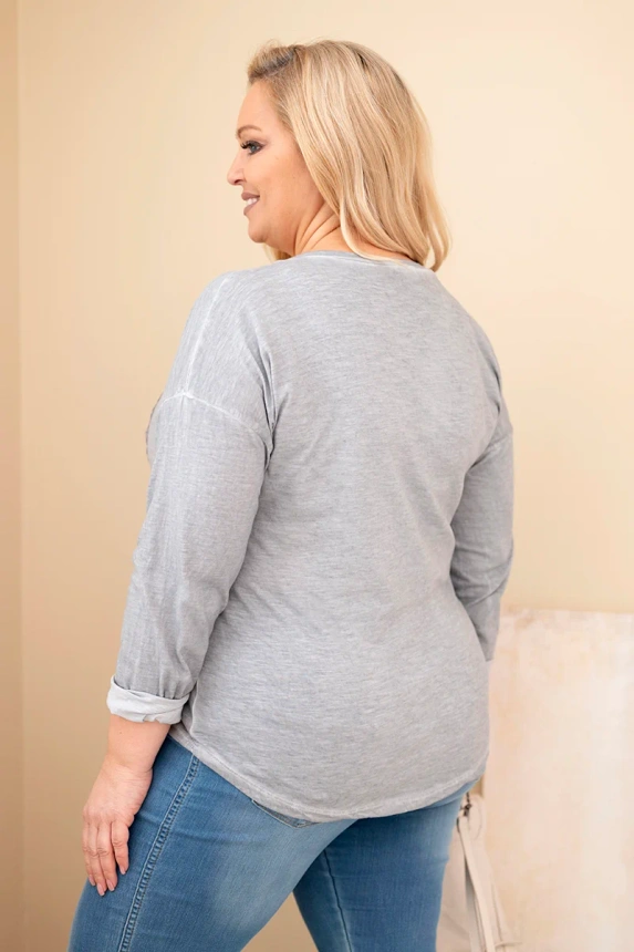 37764_2 Moteriška bluzonė Plus Size su spauda ir ilgesne nugarėle - Image 4