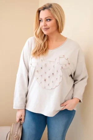 Moteriška medvilninė bluzonė Plus Size su V formos iškirpte bežinė