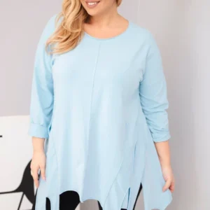 Damska medvilninė bluzonė Plus Size su asimetriniu dugnu ir išpjovomis