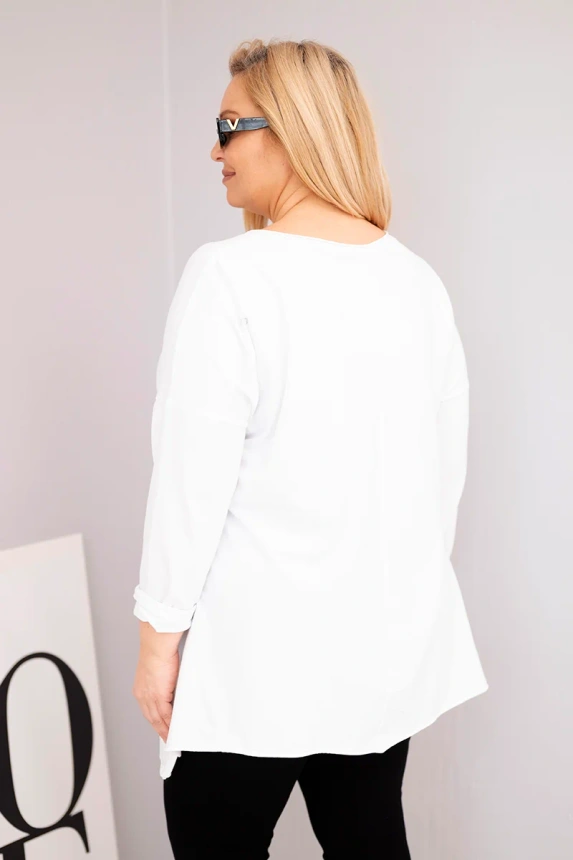 38097_2 Moteriška medvilninė blusa Plus Size su asimetrišku apačiu ir iškirpimais - Image 3