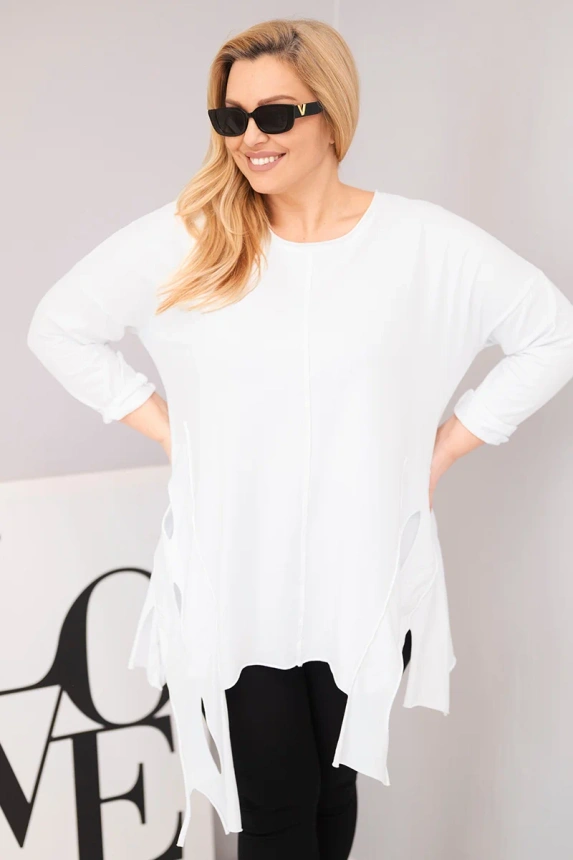 38097_3 Moteriška medvilninė blusa Plus Size su asimetrišku apačiu ir iškirpimais