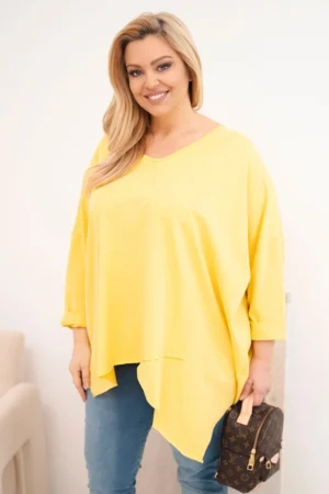 Moteriška medvilninė bluzka Plus Size su asimetriniu apačiu ir V formos iškirpte