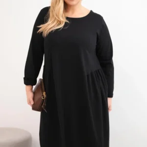 Moteriška Plus Size medvilninė suknelė su ilgomis rankovėmis ir raukšlėmis liemenyje