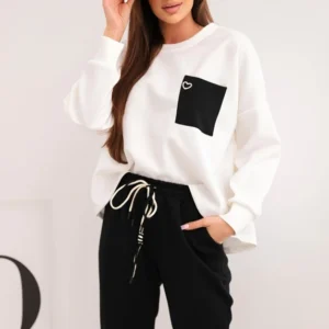 Moteriškas su kontrastinga kišene sviestinis