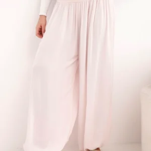 Moteriški viskozės kelnės su plačia kojos dalimi ir raukiniais