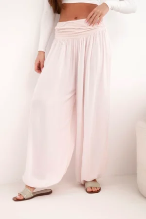 Moteriški viskozės kelnės su plačia kojos dalimi ir raukiniais