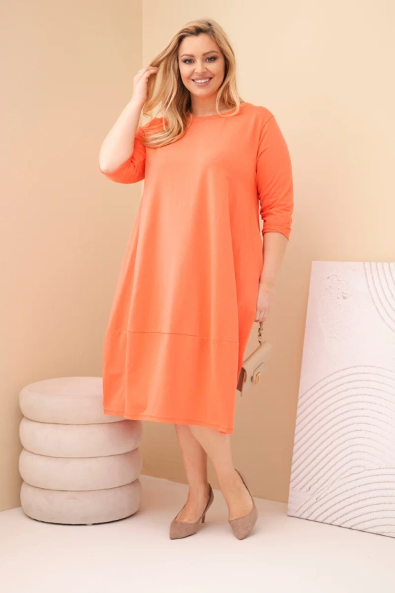 38264_1 Moteriška medvilninė suknelė Plus Size su sukamu rankoviu ir kišenėmis persikinė - Image 2