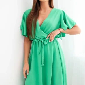 Suknia suknelė su perverčiamu dekolte šviesiai