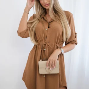 Suknelė su sagų užsegimu ir kaklaraiščiu ties juosmeniu tamsus kupranugaris