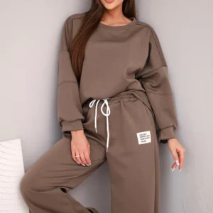 Moteriškas , sviestukas, palaidinė + kelnės, fango