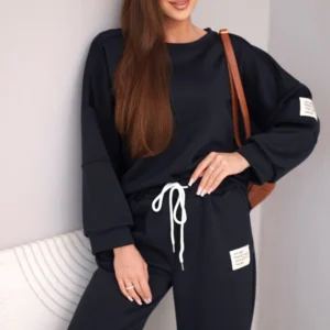 Moteriškas , sviestukas, bliuzonas + kelnės, tamsiai